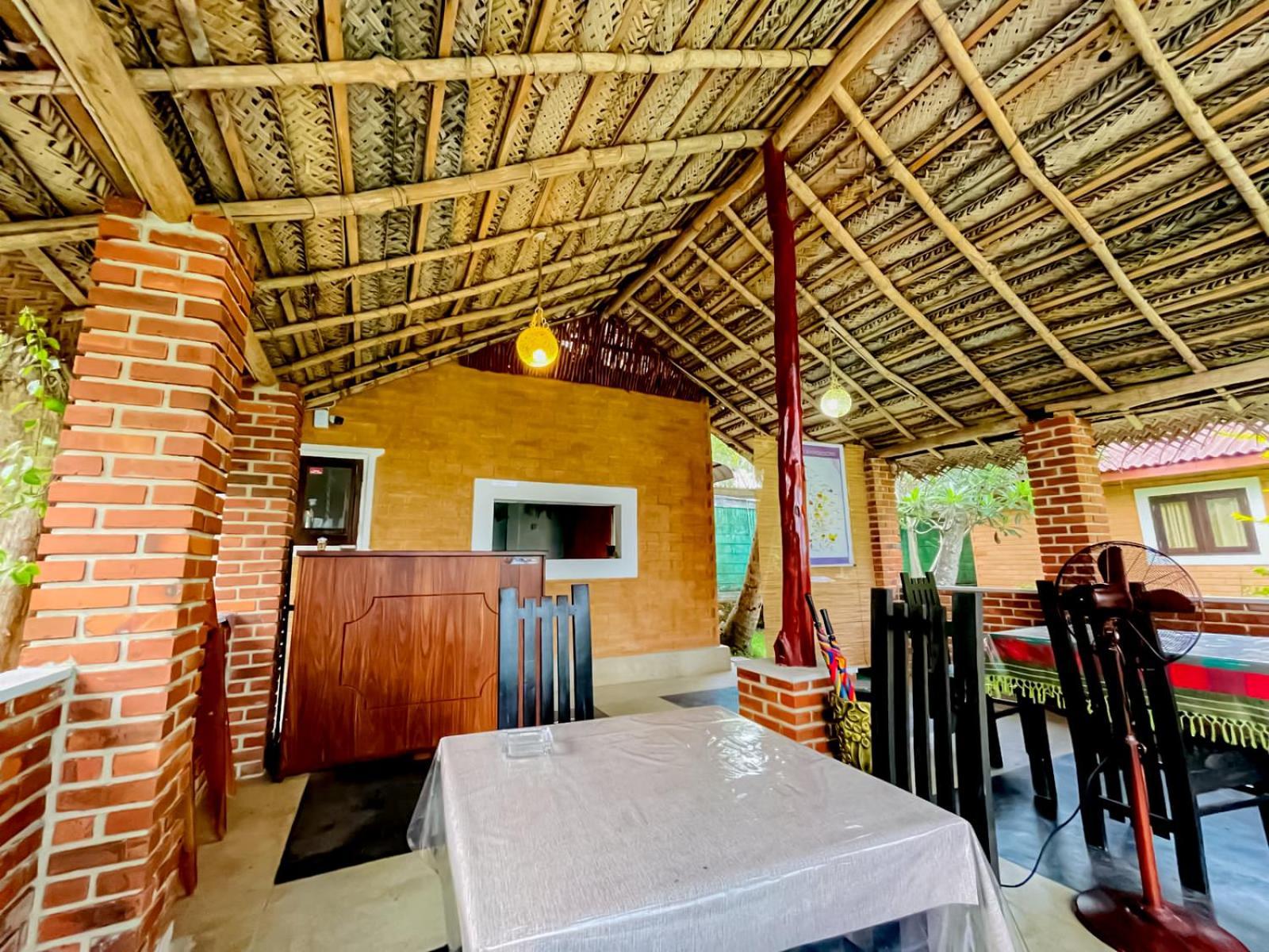 Airport Eco Cottage 카투나야크 외부 사진